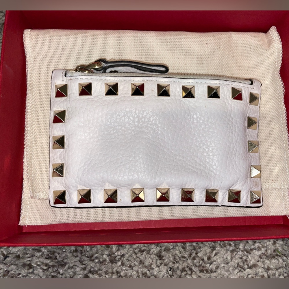 Valentino Garavani
Rockstud Zip Coin Purse Card Case
